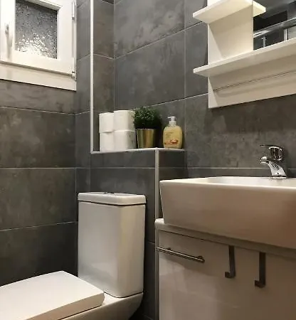 Central Flat ,mitropoleos St. Salonicco